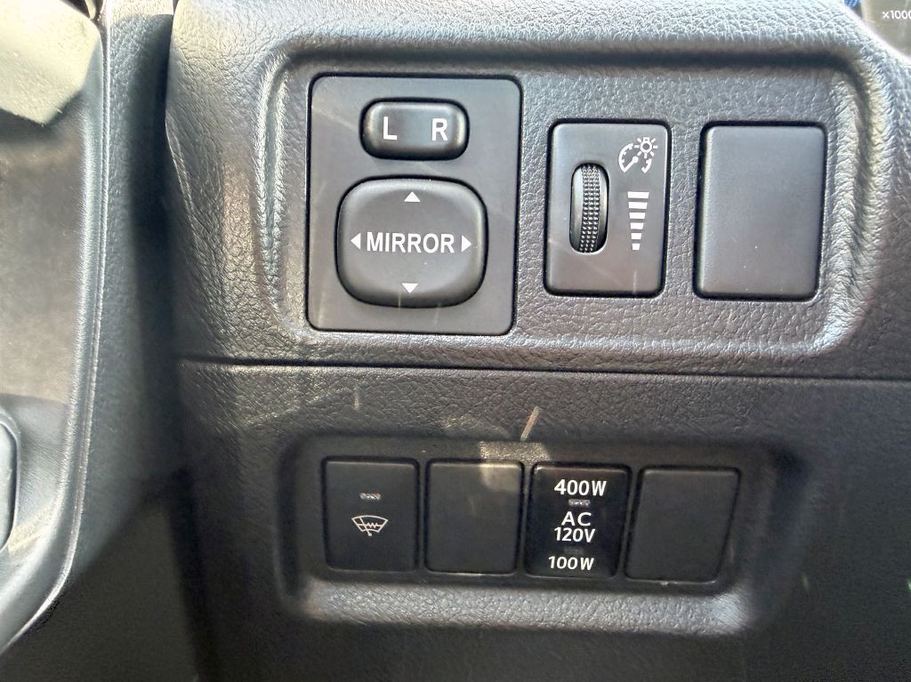 2016 Toyota 4Runner Image 19