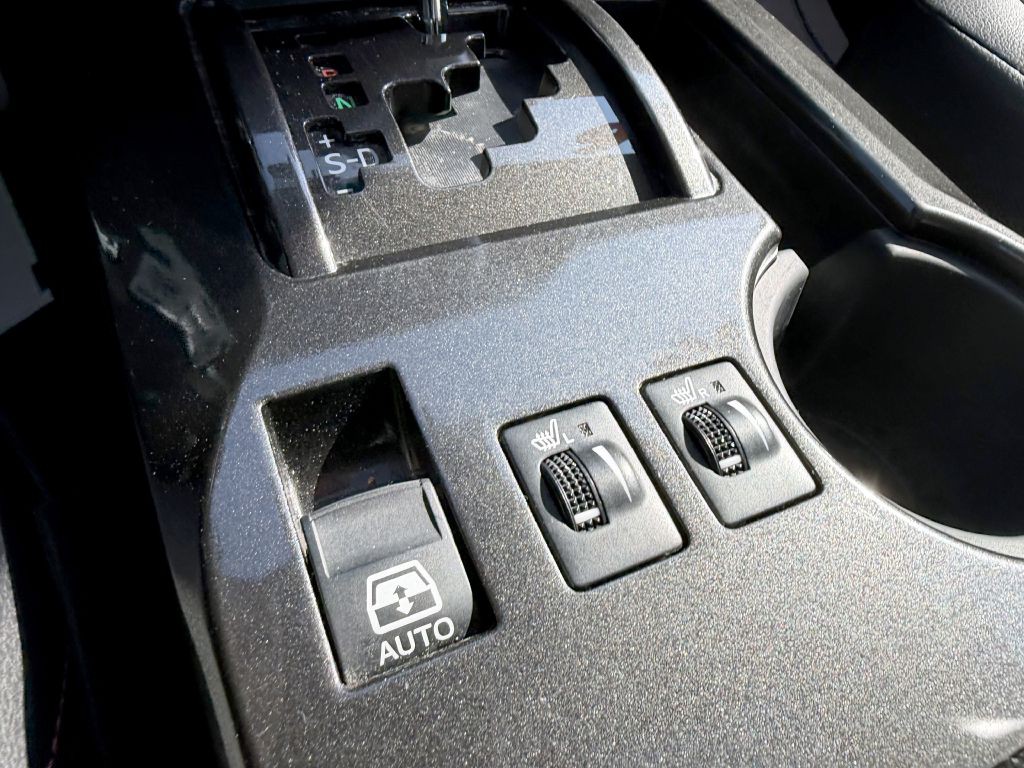 2016 Toyota 4Runner Image 23