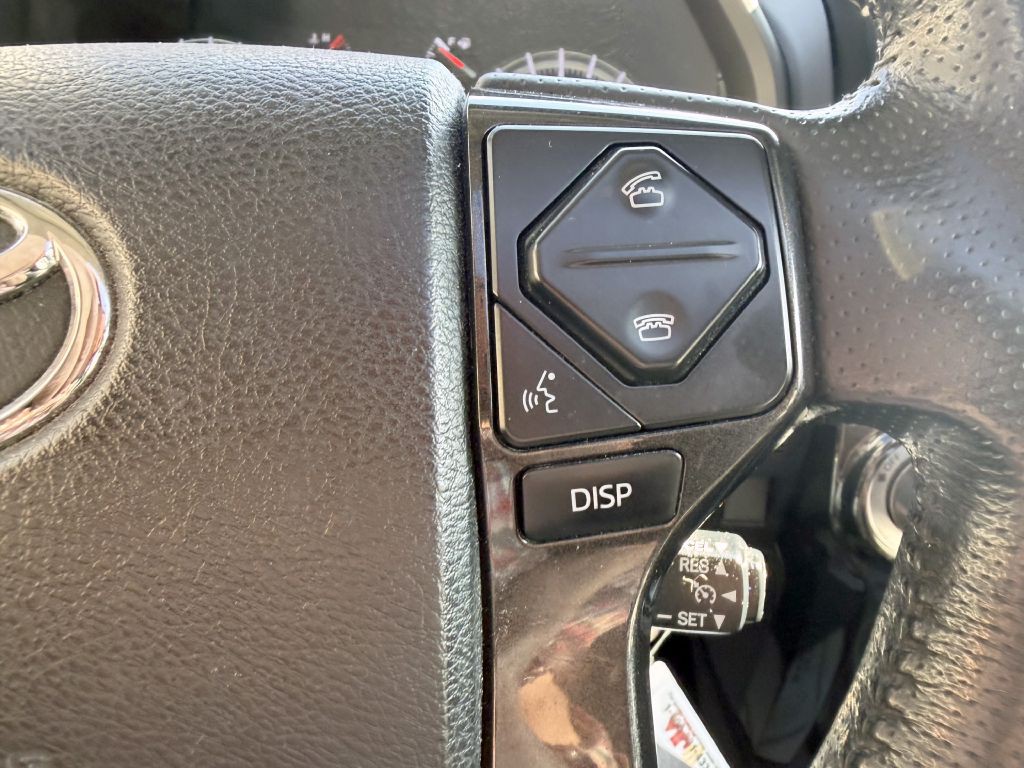 2016 Toyota 4Runner Image 25