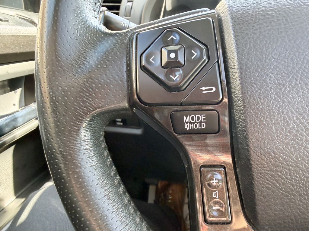 2016 Toyota 4Runner Image 26
