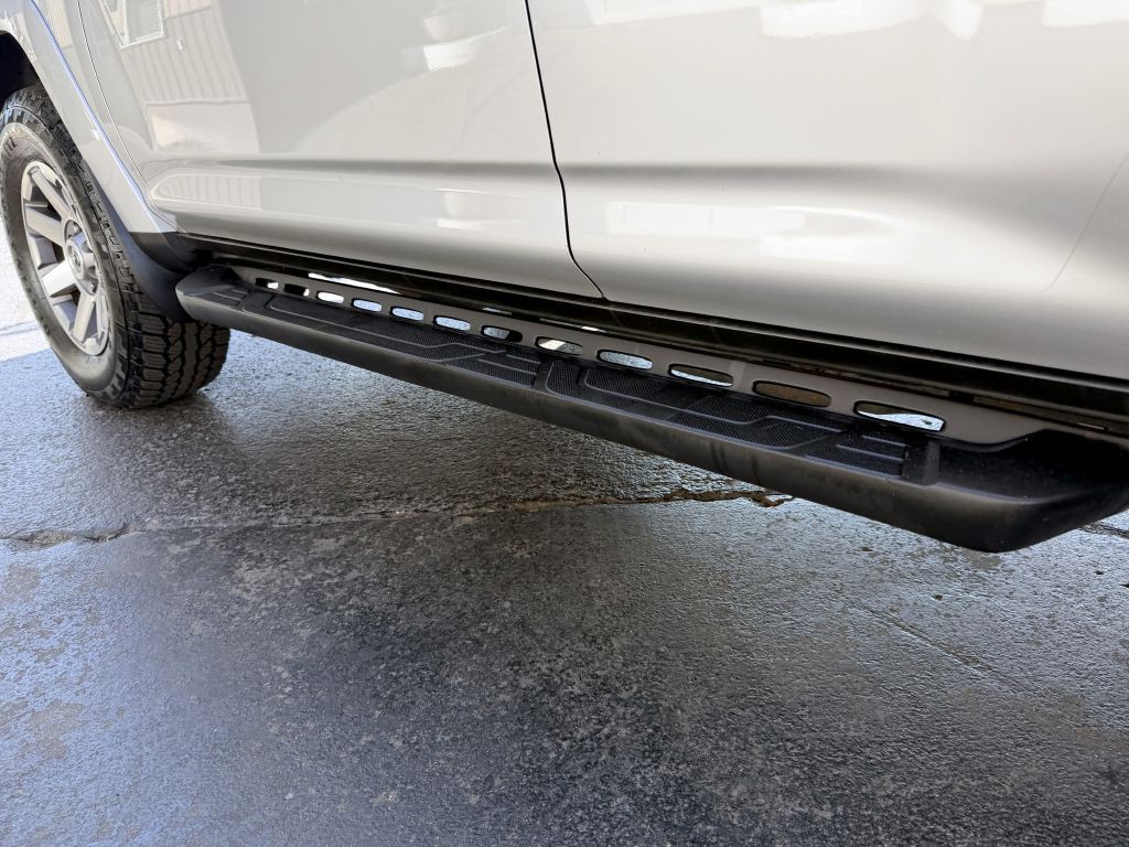 2016 Toyota 4Runner Image 27