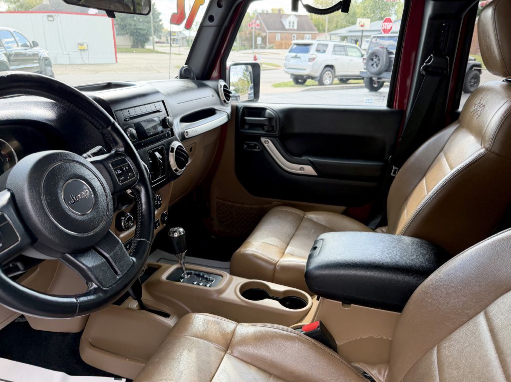 2012 Jeep Wrangler Image 9