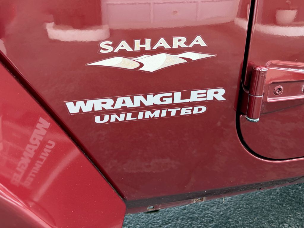 2012 Jeep Wrangler Image 18