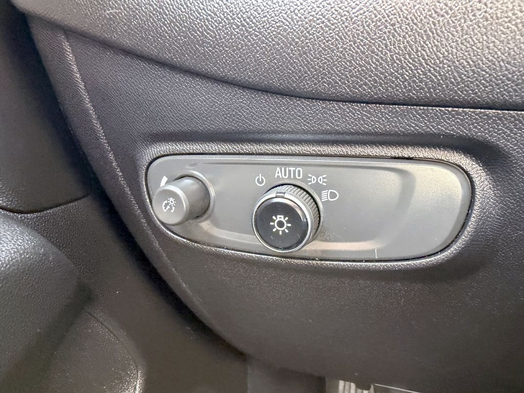 2018 Chevrolet Equinox Image 20