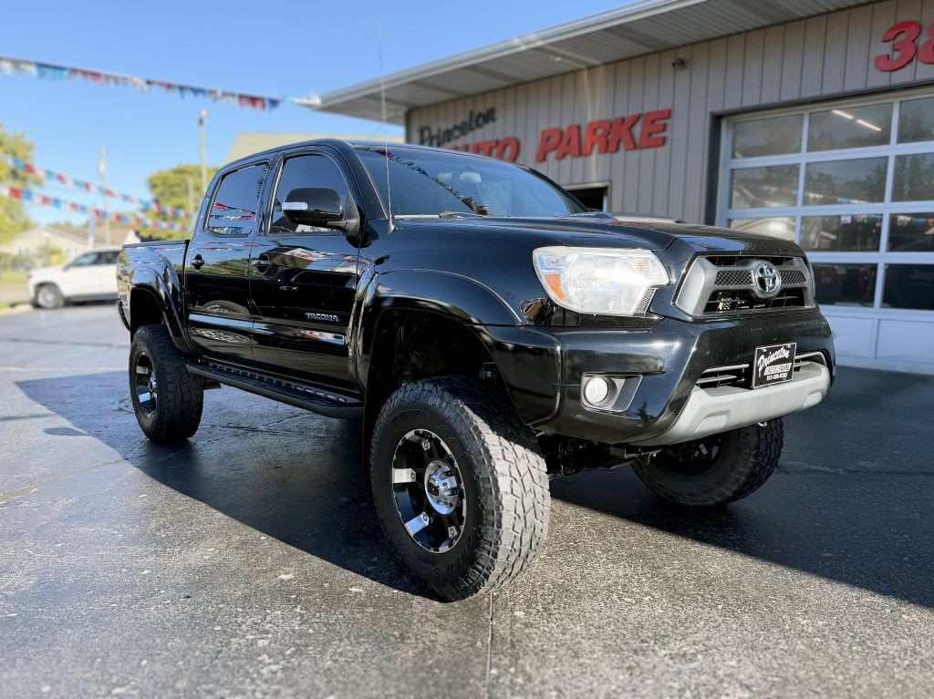 2014 Toyota Tacoma Image 2
