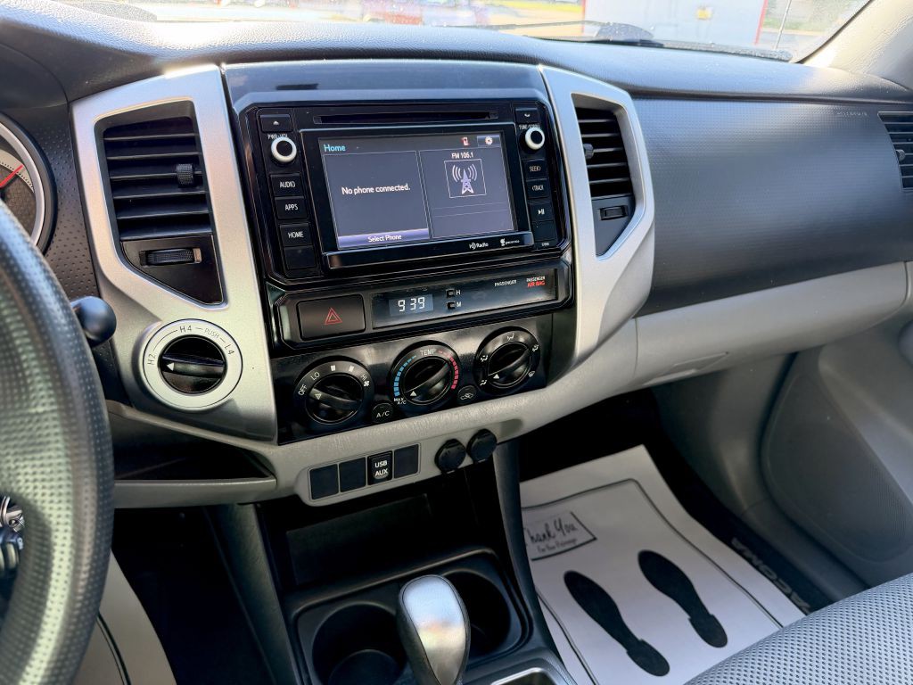 2014 Toyota Tacoma Image 15