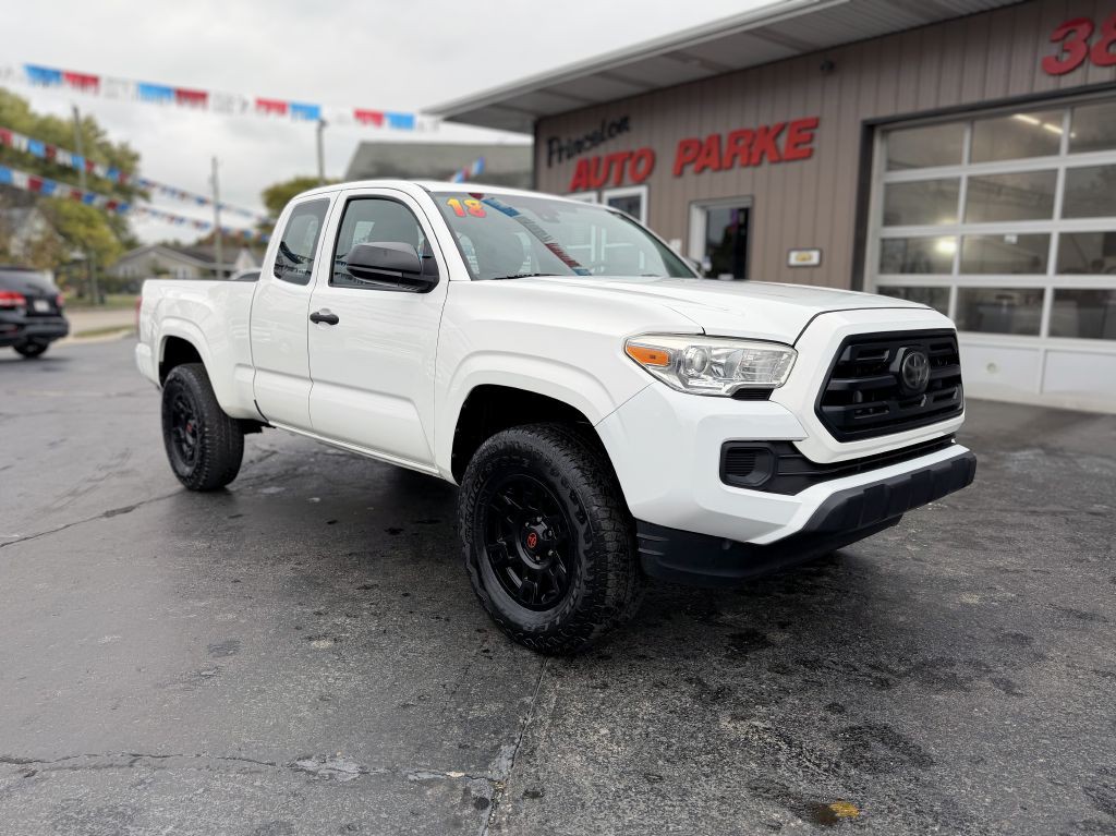 2018 Toyota Tacoma Image 2