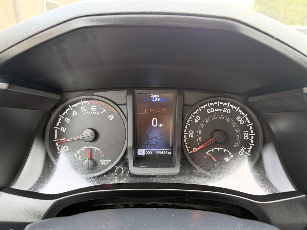 2018 Toyota Tacoma Image 14