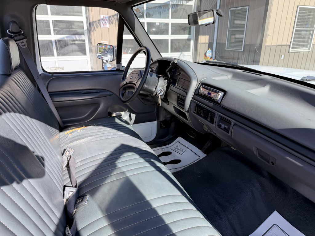 1992 Ford F-150 Image 10