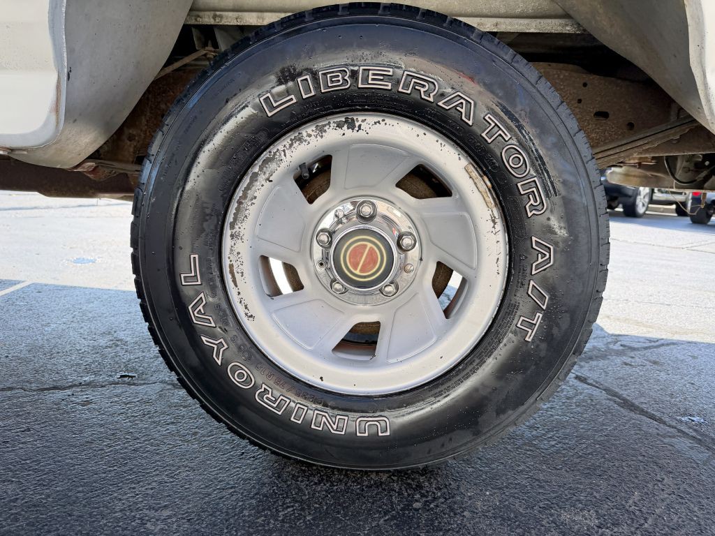 1992 Ford F-150 Image 14