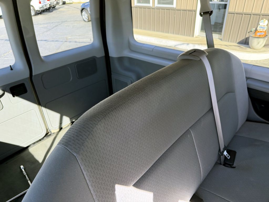 2008 Ford Econoline Image 13
