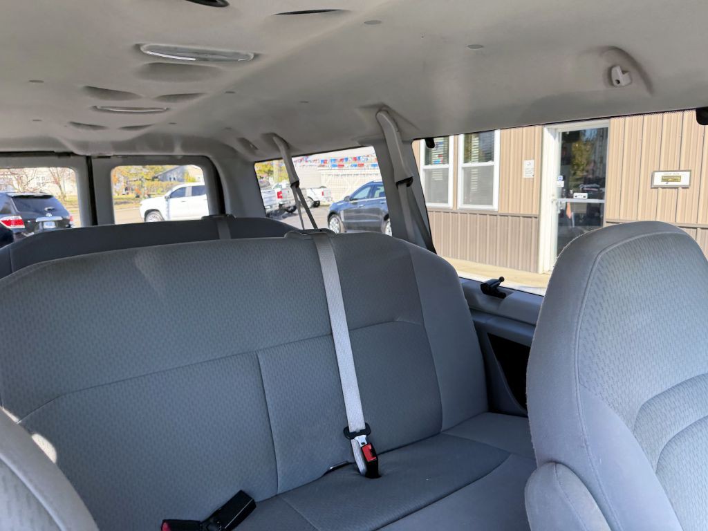 2008 Ford Econoline Image 14