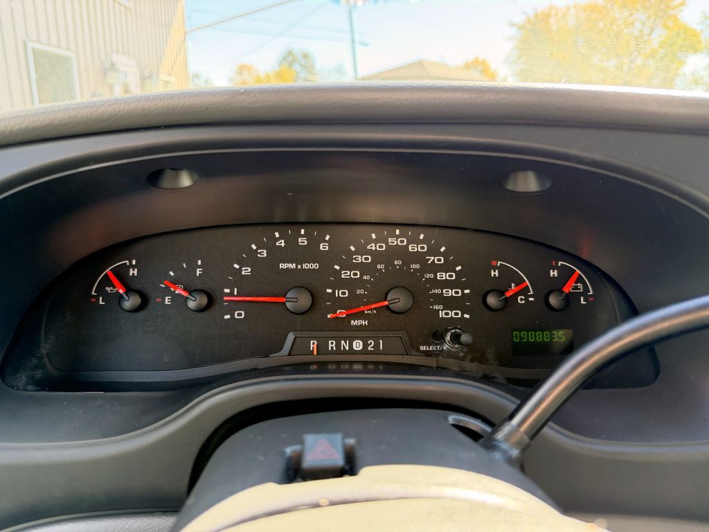 2008 Ford Econoline Image 17