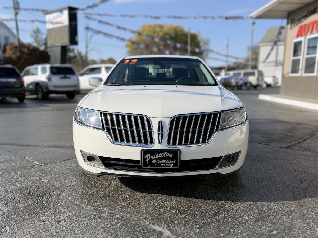 2012 Lincoln MKZ Image 3