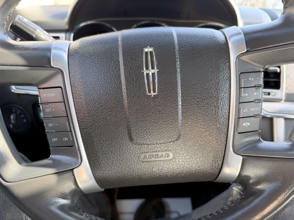 2012 Lincoln MKZ Image 13