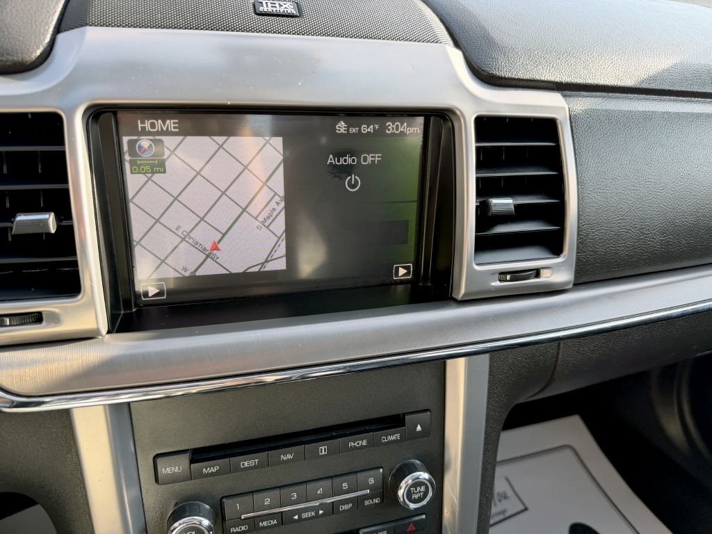 2012 Lincoln MKZ Image 16