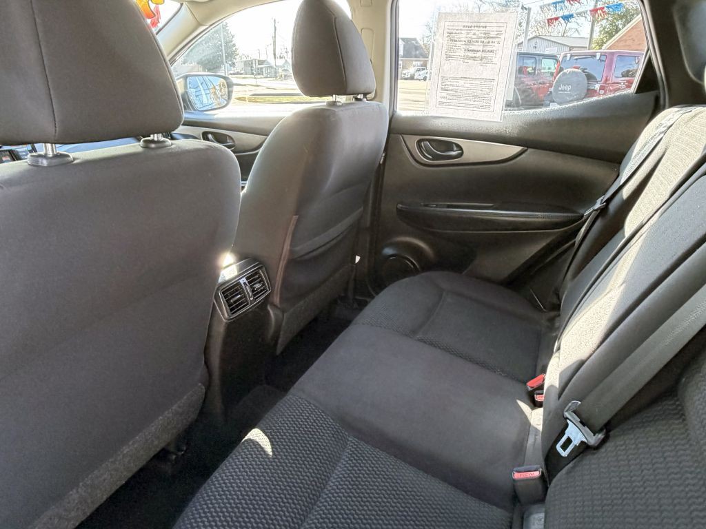 2021 Nissan Rogue Image 10