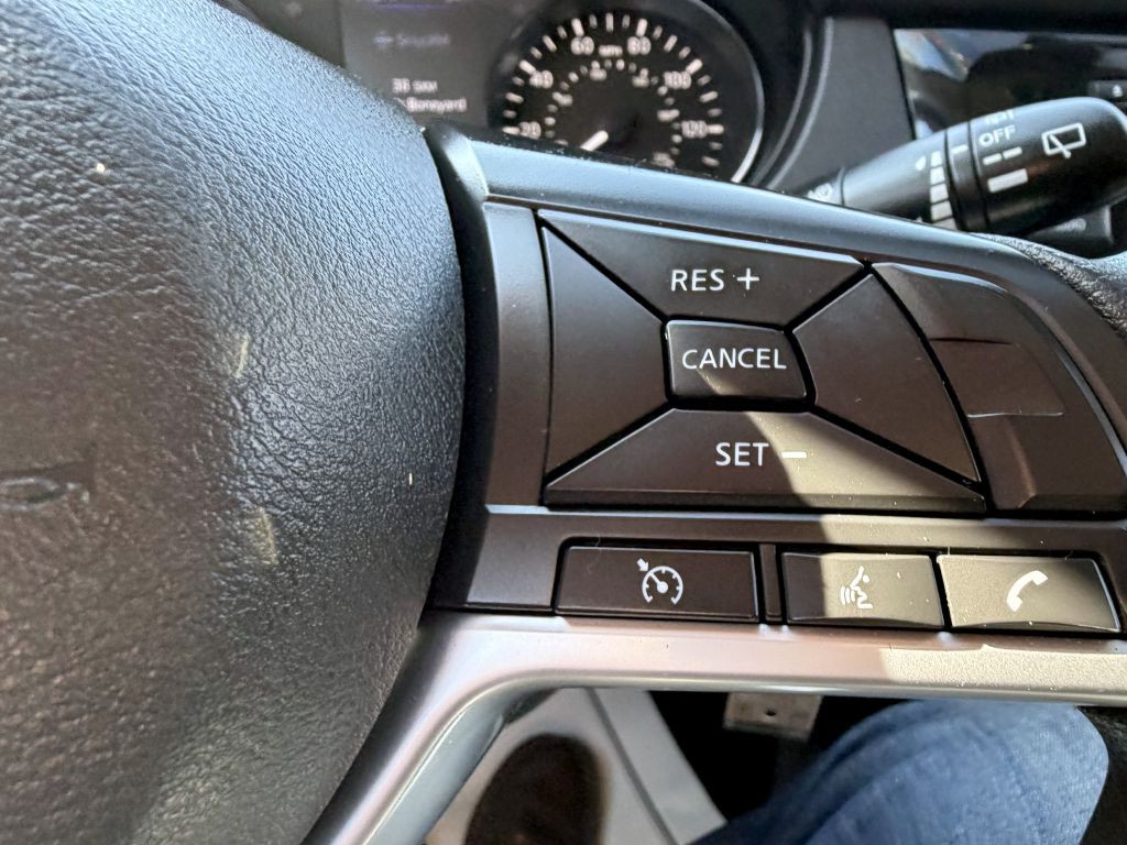 2021 Nissan Rogue Image 16