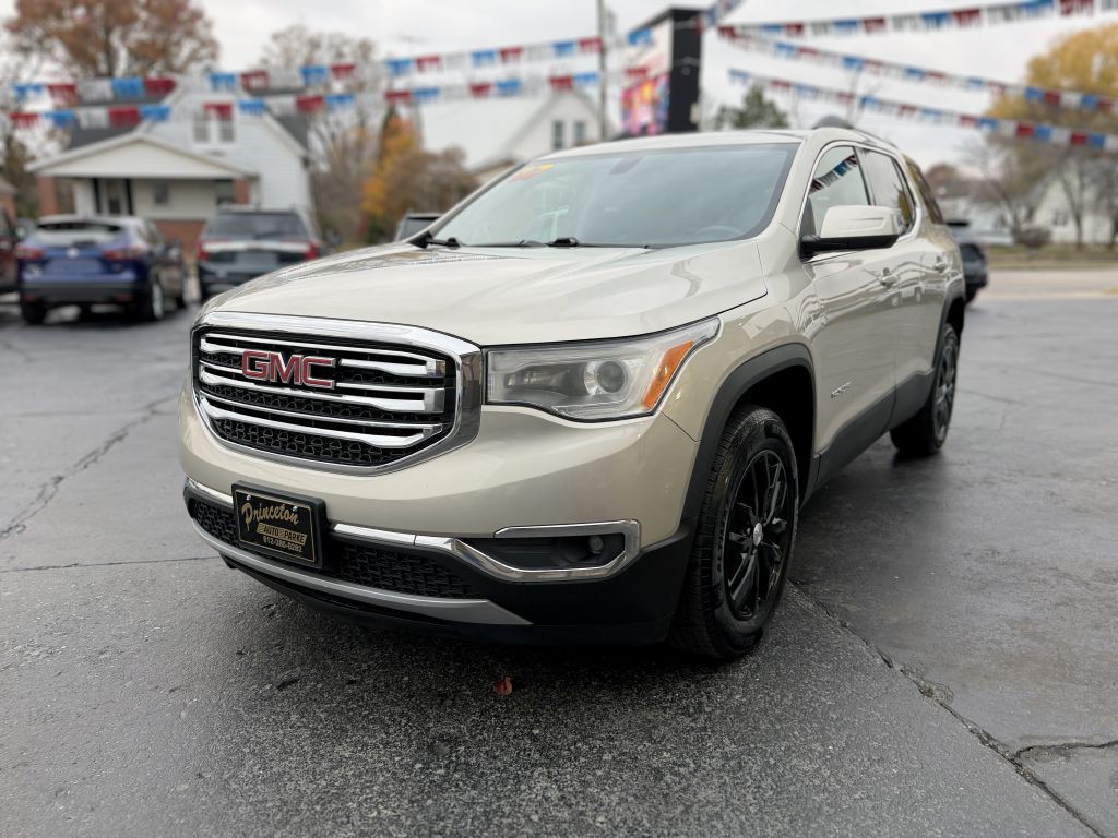 2017 GMC Acadia Image 4