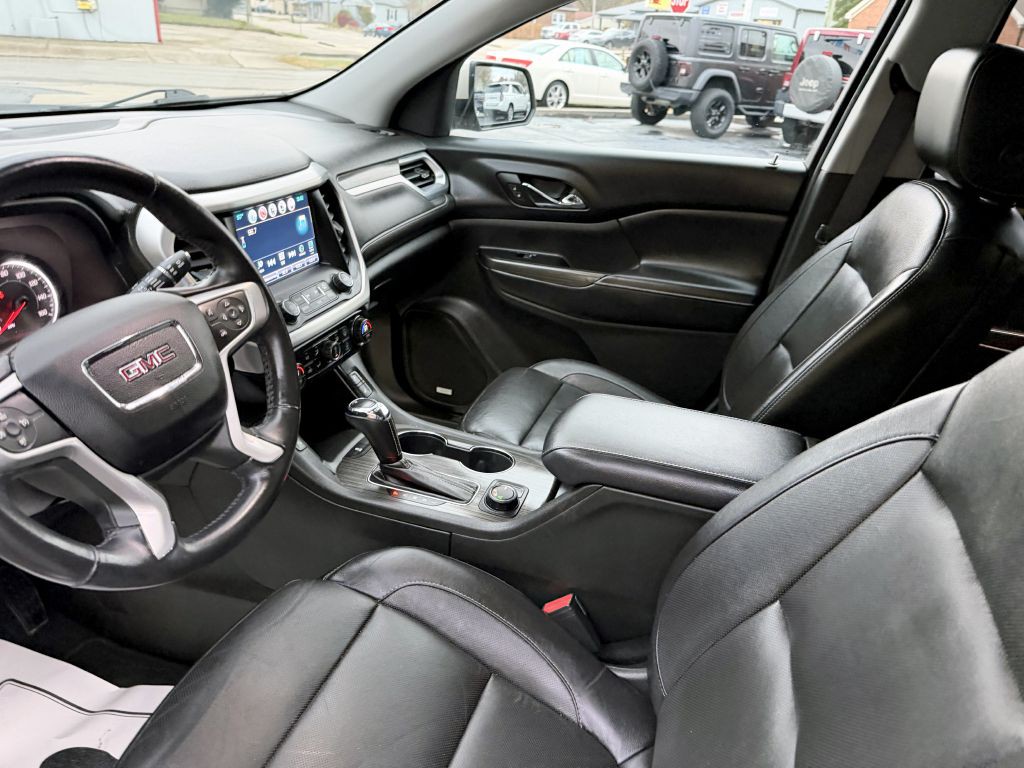 2017 GMC Acadia Image 9