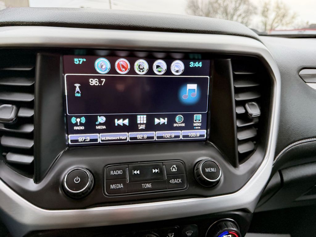 2017 GMC Acadia Image 15