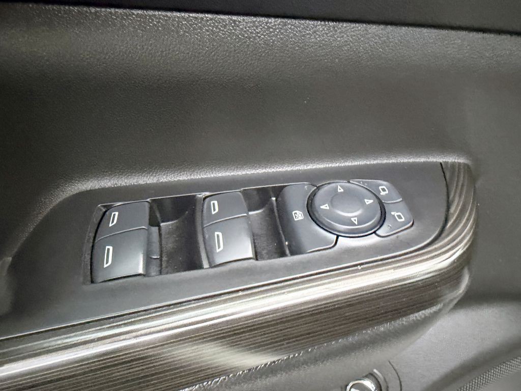 2017 GMC Acadia Image 23