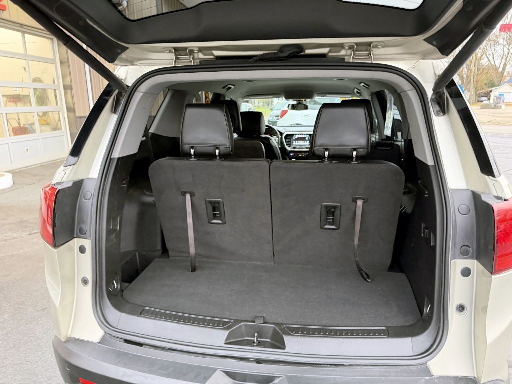 2017 GMC Acadia Image 26