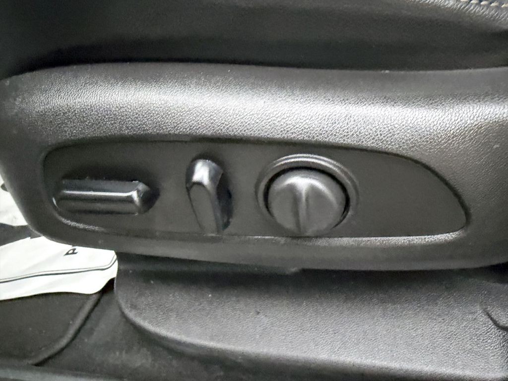 2017 GMC Acadia Image 29