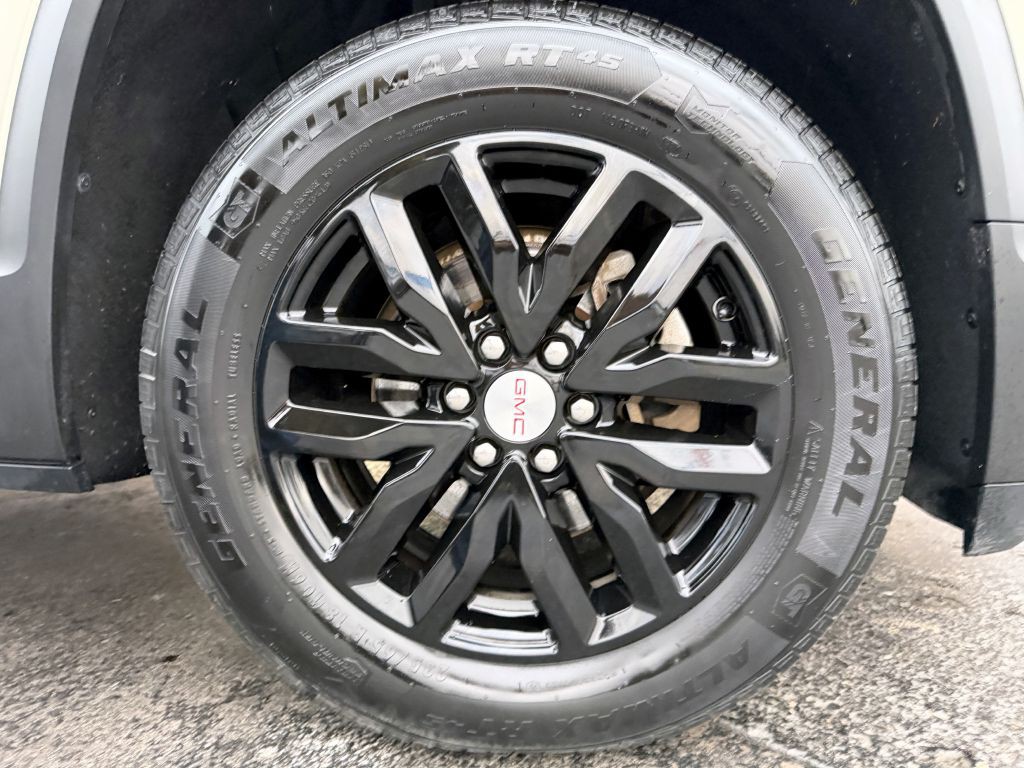 2017 GMC Acadia Image 31