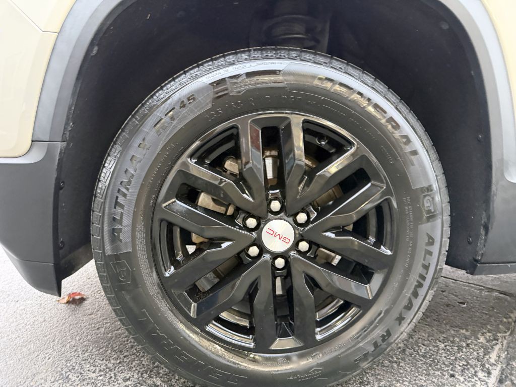 2017 GMC Acadia Image 33