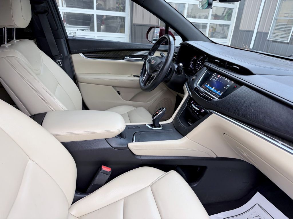 2018 Cadillac XT5 Image 11