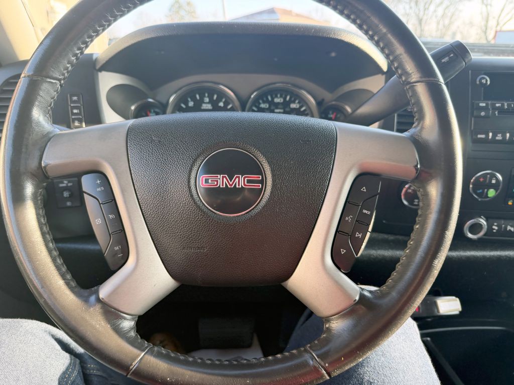 2008 GMC Sierra Image 13