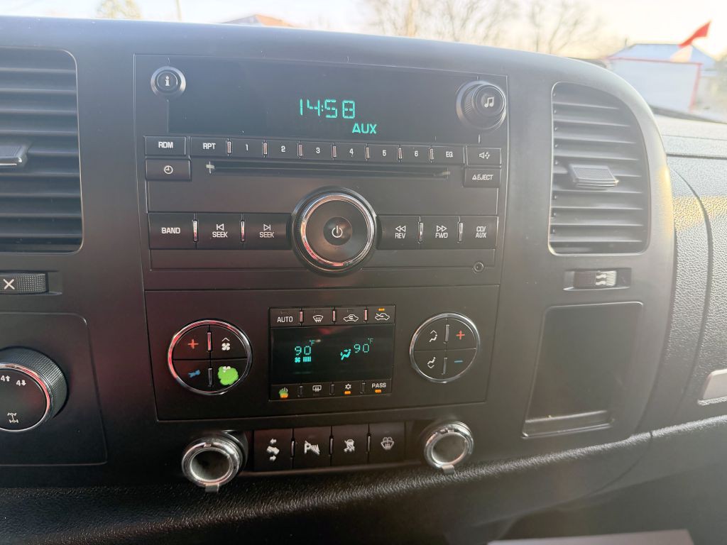 2008 GMC Sierra Image 15