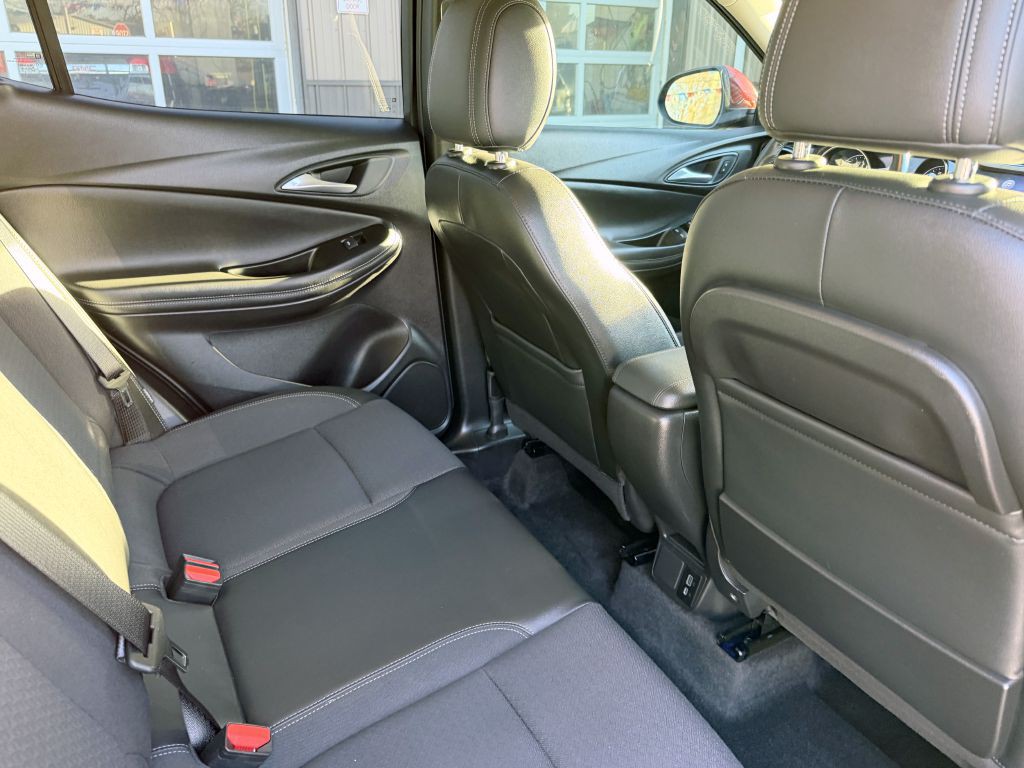 2021 Buick Enclave Image 12