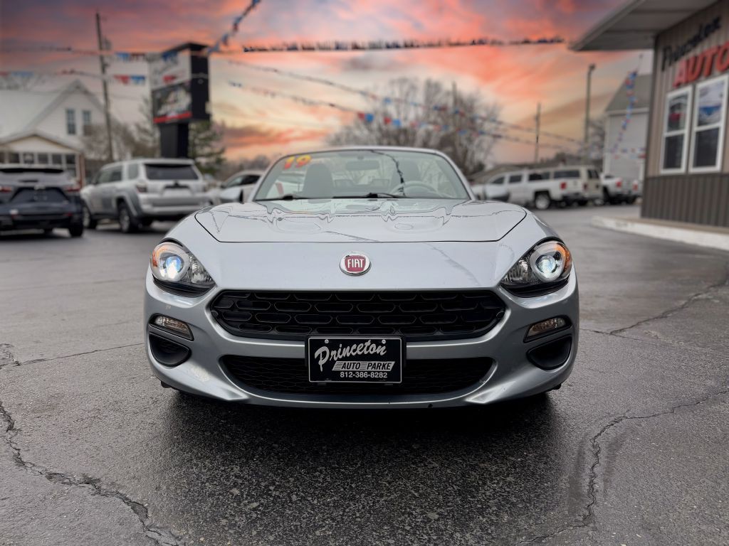2019 FIAT 124 Spider Image 3