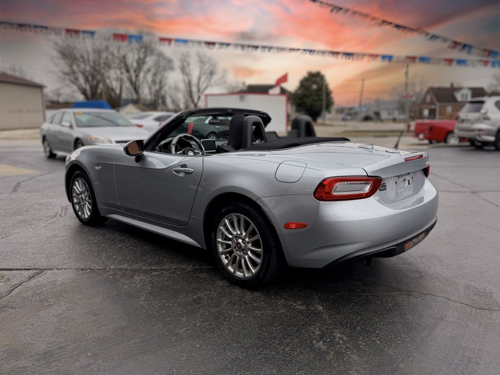 2019 FIAT 124 Spider Image 6