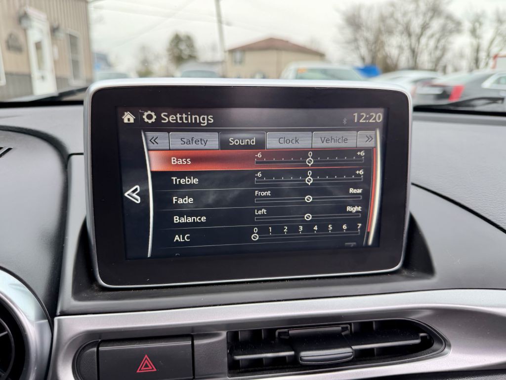 2019 FIAT 124 Spider Image 11