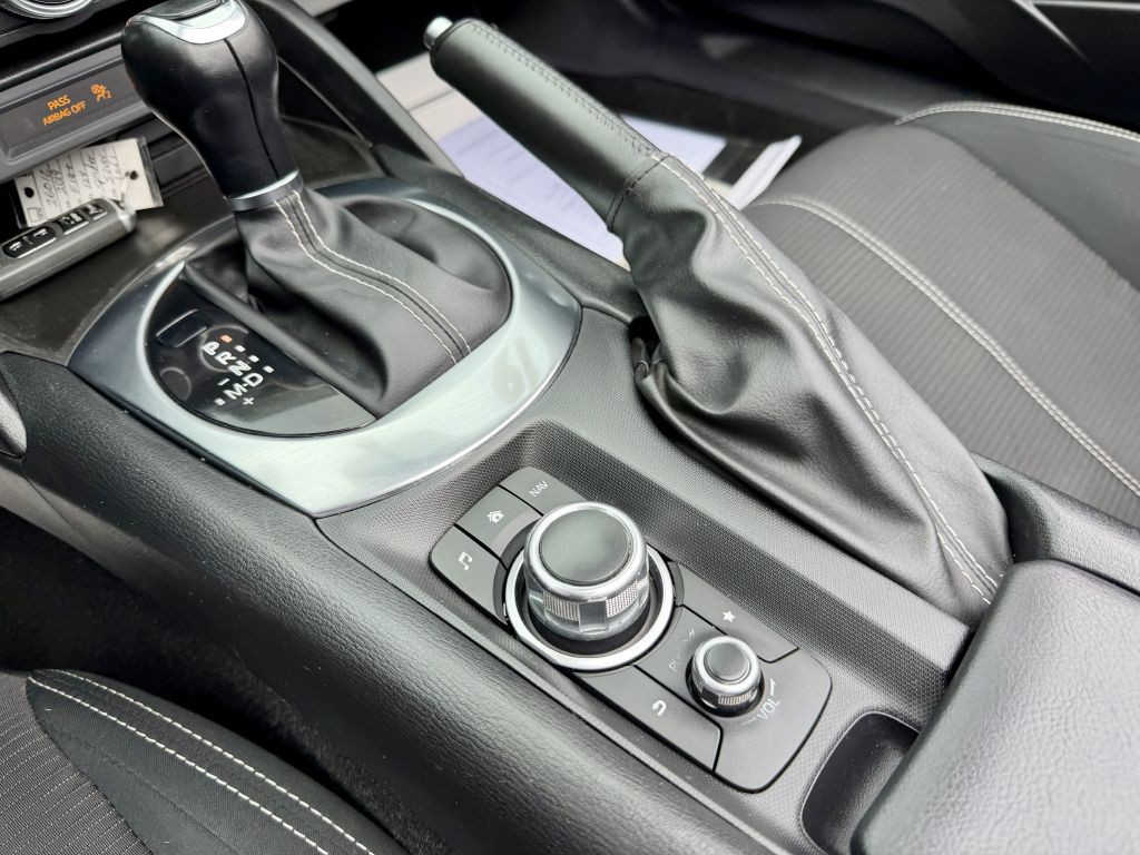 2019 FIAT 124 Spider Image 13