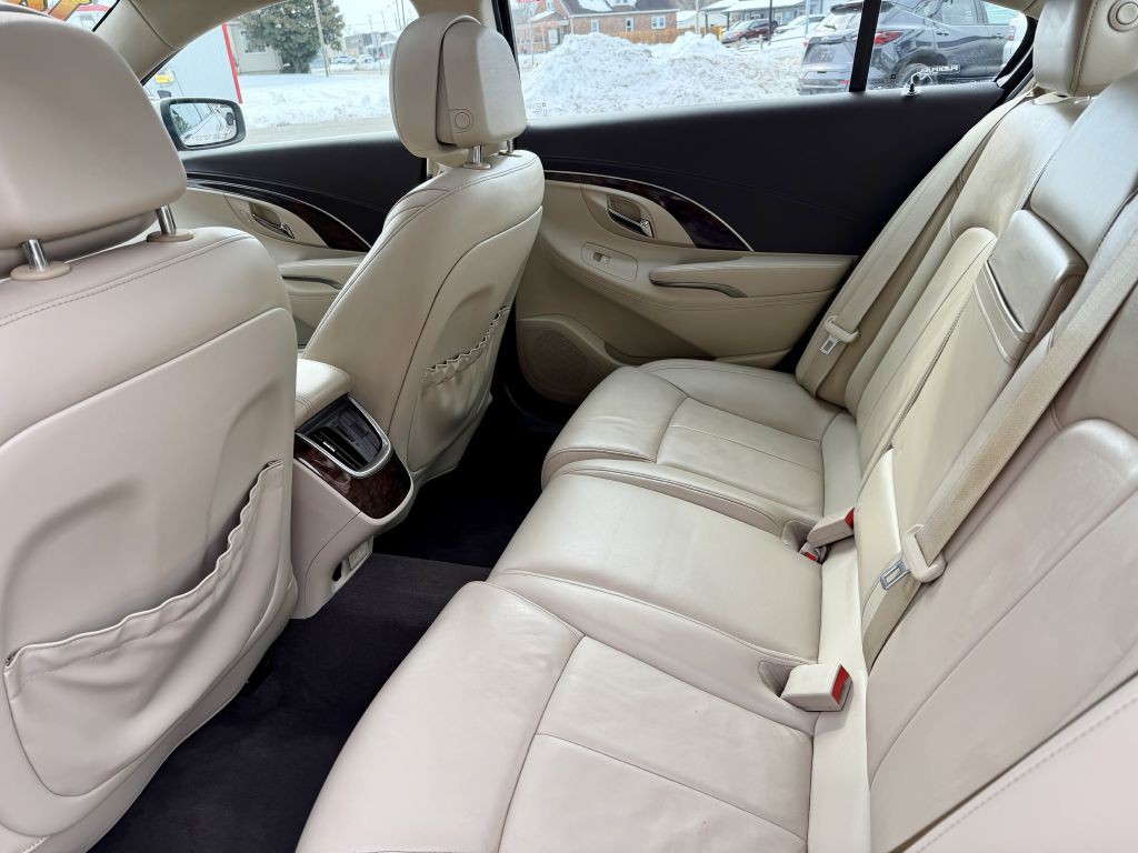 2014 Buick Lacrosse Image 11