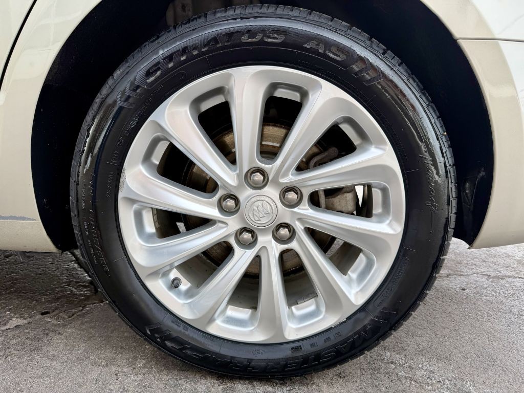 2014 Buick Lacrosse Image 25