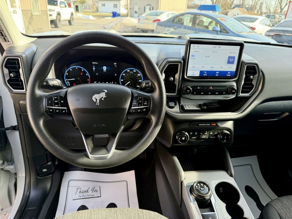 2022 Ford Bronco Image 9