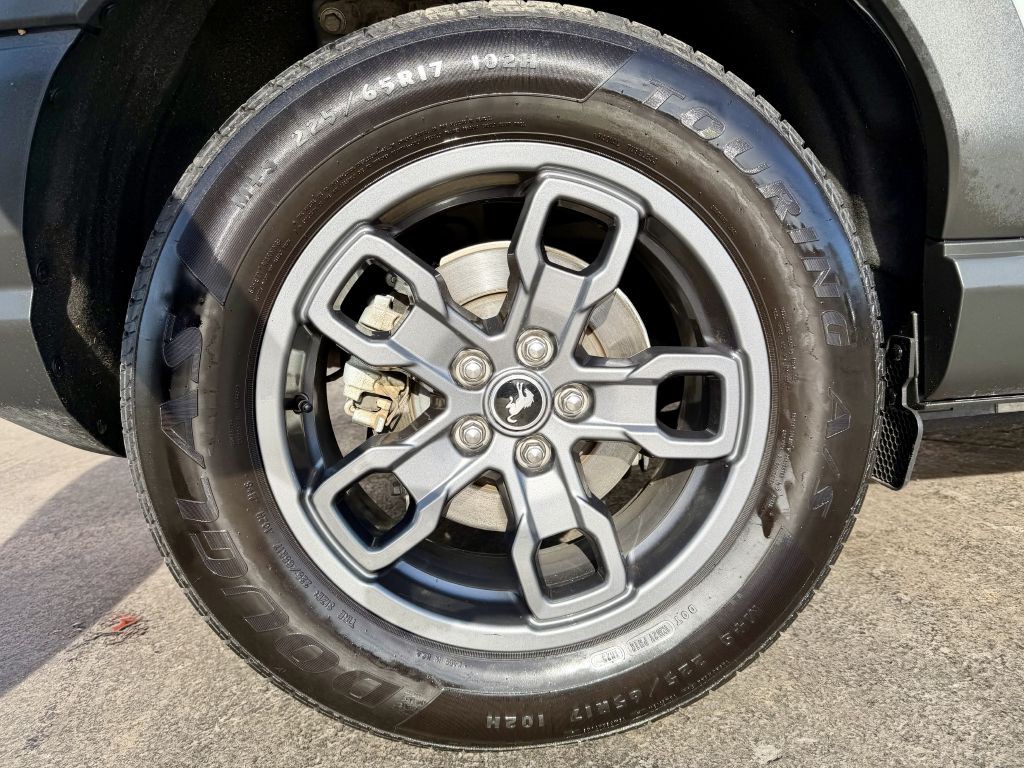 2022 Ford Bronco Image 25