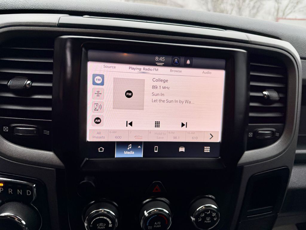 2016 RAM 1500 Image 12