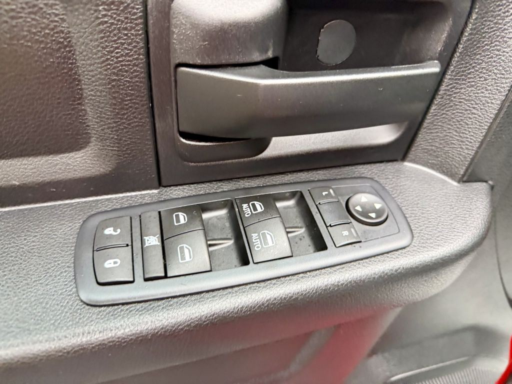 2016 RAM 1500 Image 21