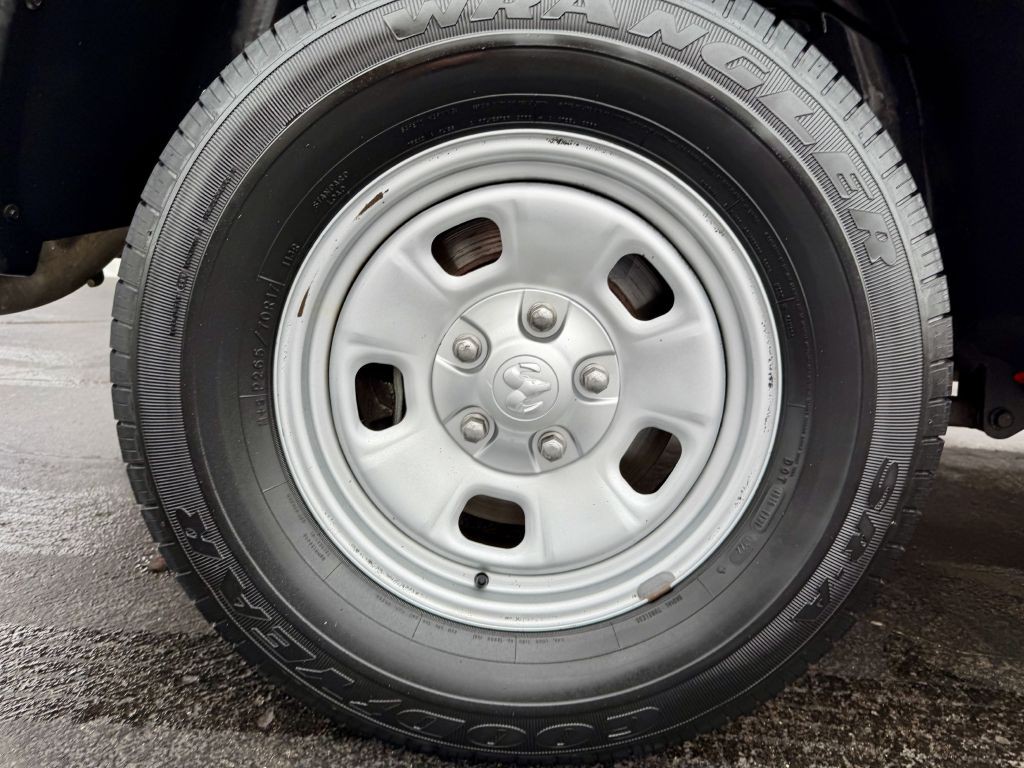 2016 RAM 1500 Image 23