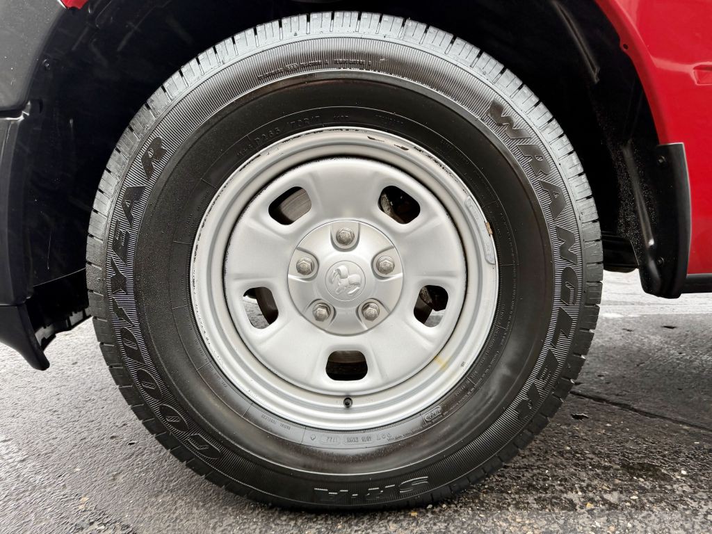 2016 RAM 1500 Image 26