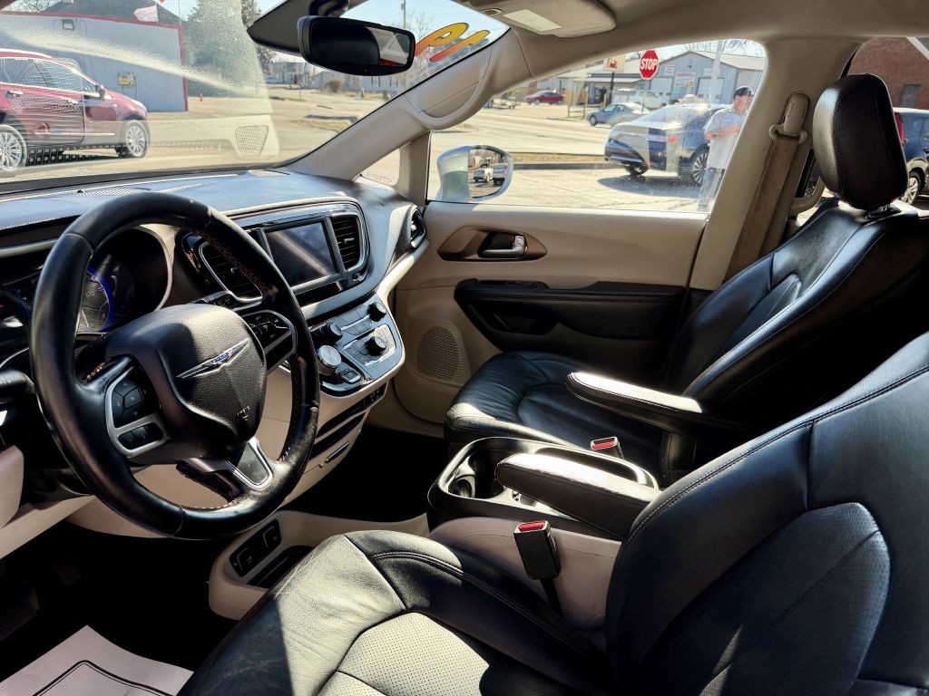 2019 Chrysler Pacifica Image 10