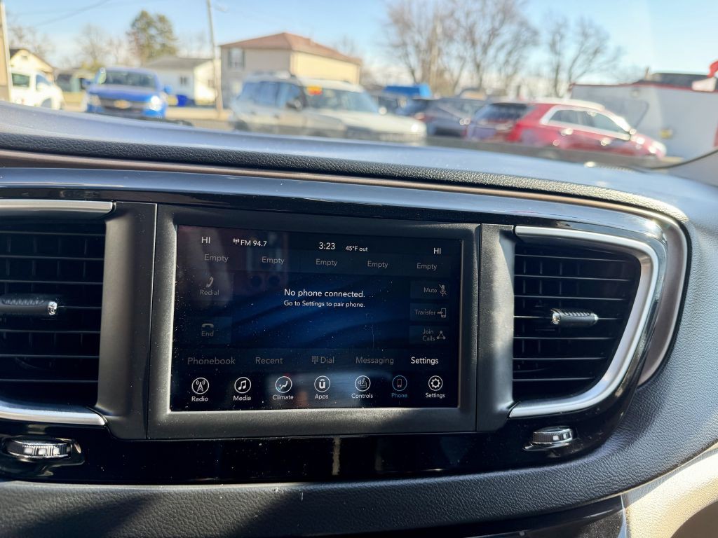 2019 Chrysler Pacifica Image 15