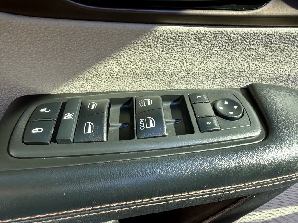 2019 Chrysler Pacifica Image 24