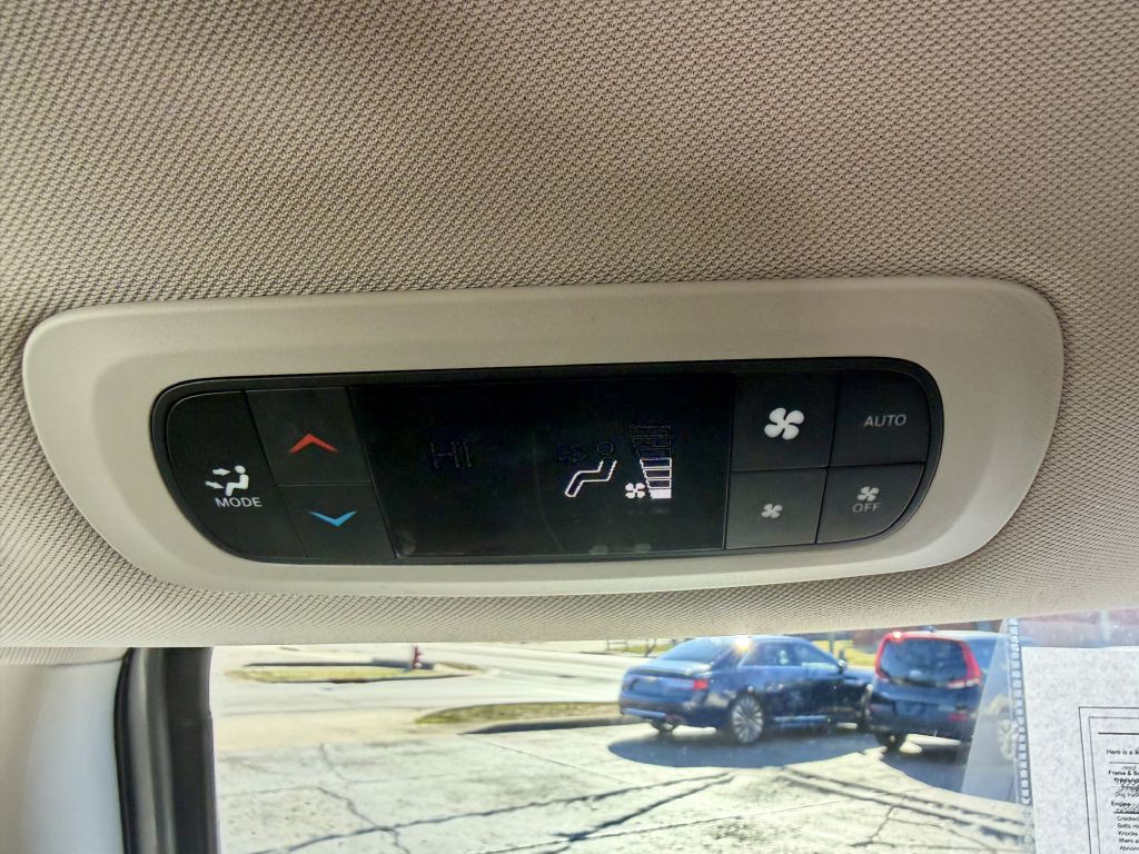 2019 Chrysler Pacifica Image 26